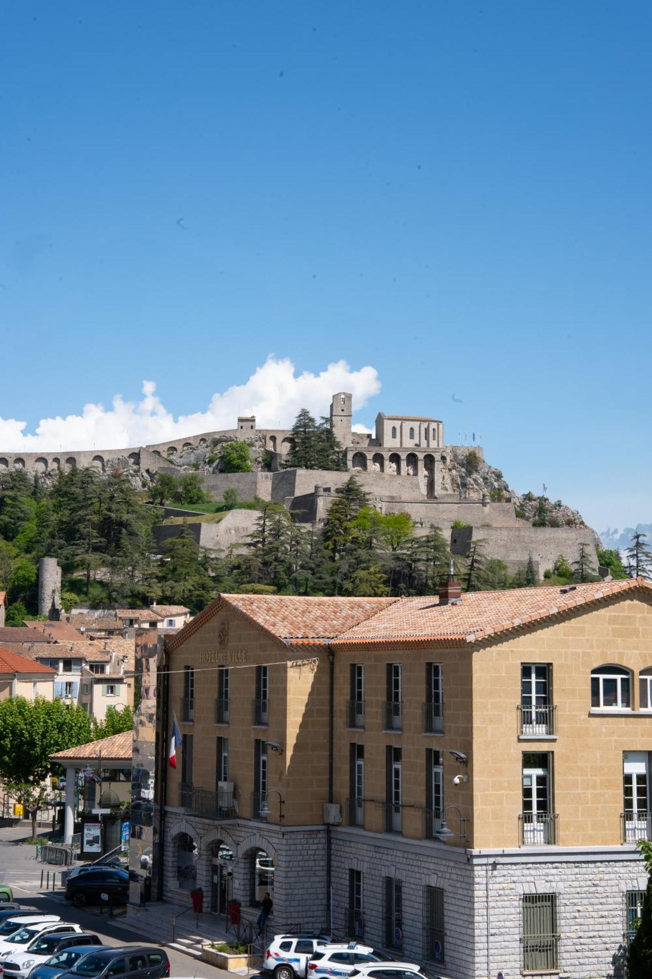 Appartement Centre De Sisteron Exteriér fotografie